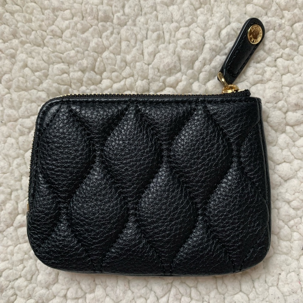 ✨VERA BRADLEY LEATHER COIN PURSE✨ - Picture 2 of 9
